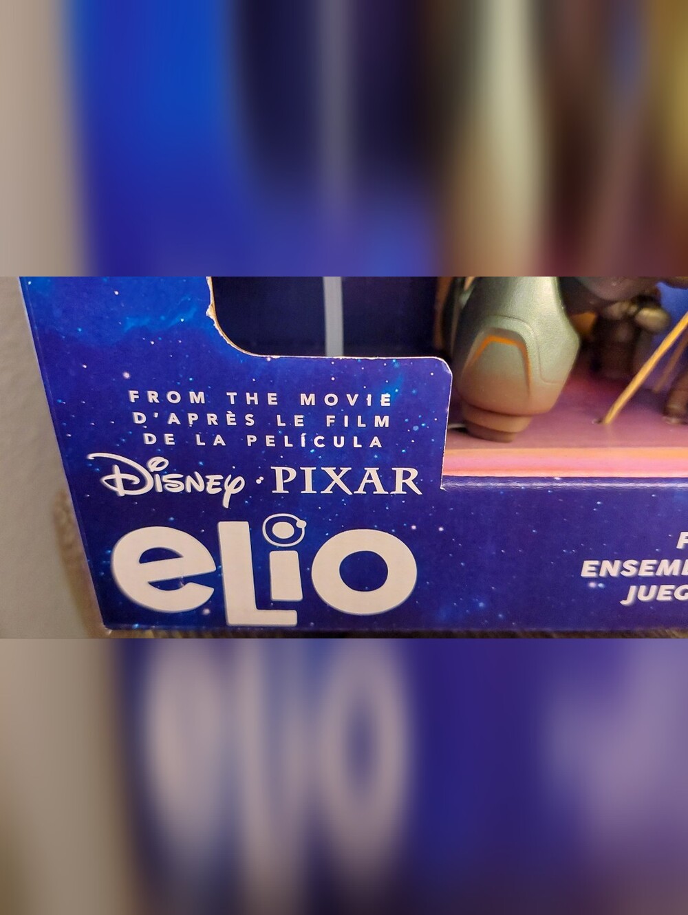 Elio Figurine Set - Purple & Pink Character Playset - Picture 5 of 11
